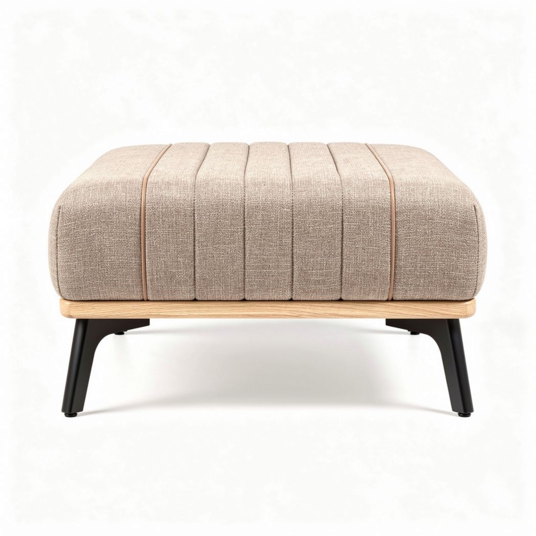 Pouf en tissu beige avec pieds en bois et métal dimensions 70 x 70 x 40cm